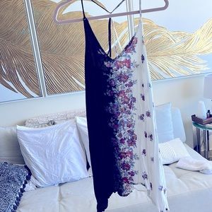 Adorable O’Neil two tone coverup